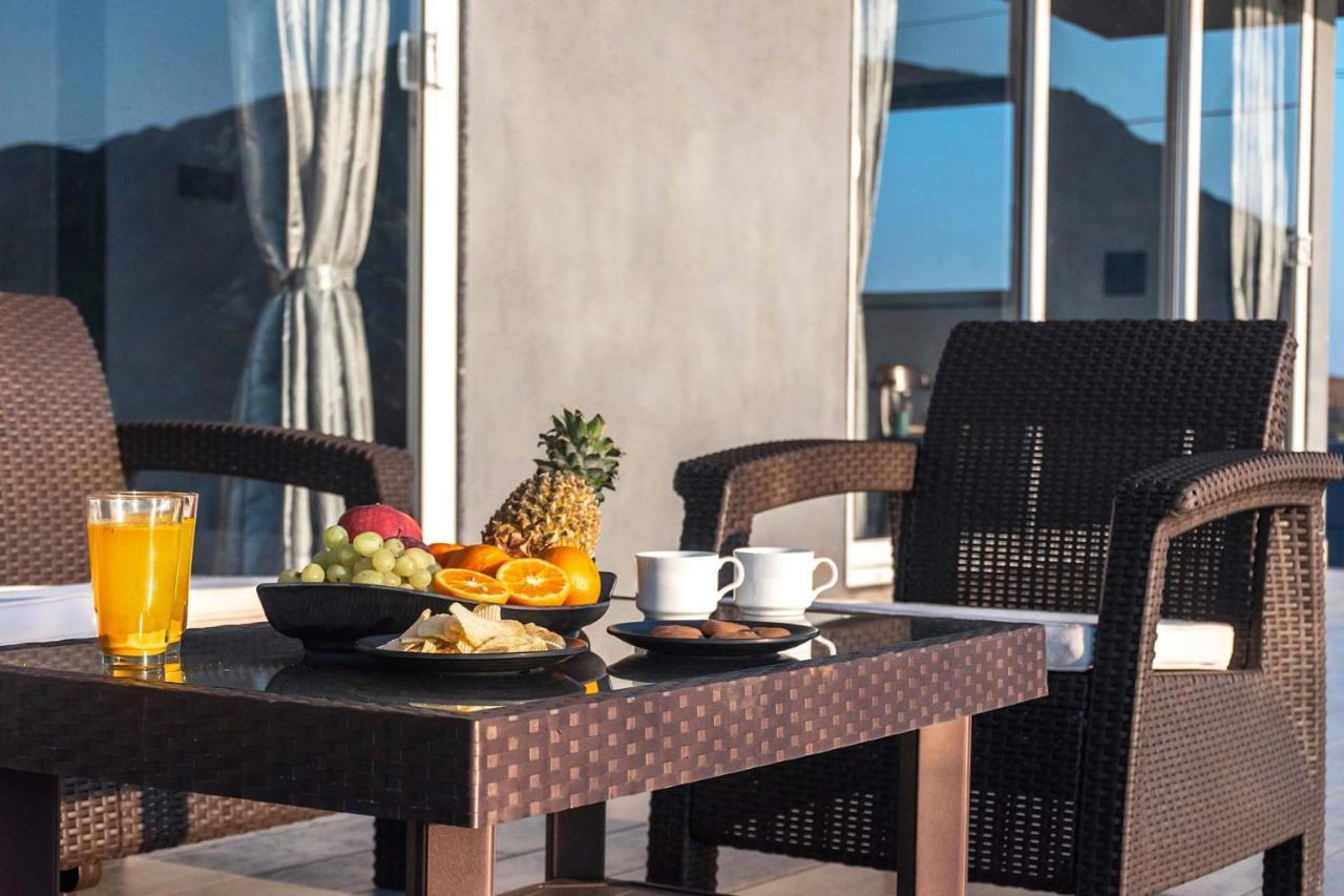 Stayvista'S Bellisimo Panorama - Lakeside Oasis With Infinity Pool, Modern Interiors, Open-To-Sky Bathtub, And Lush Green Lawn Nashik Luaran gambar